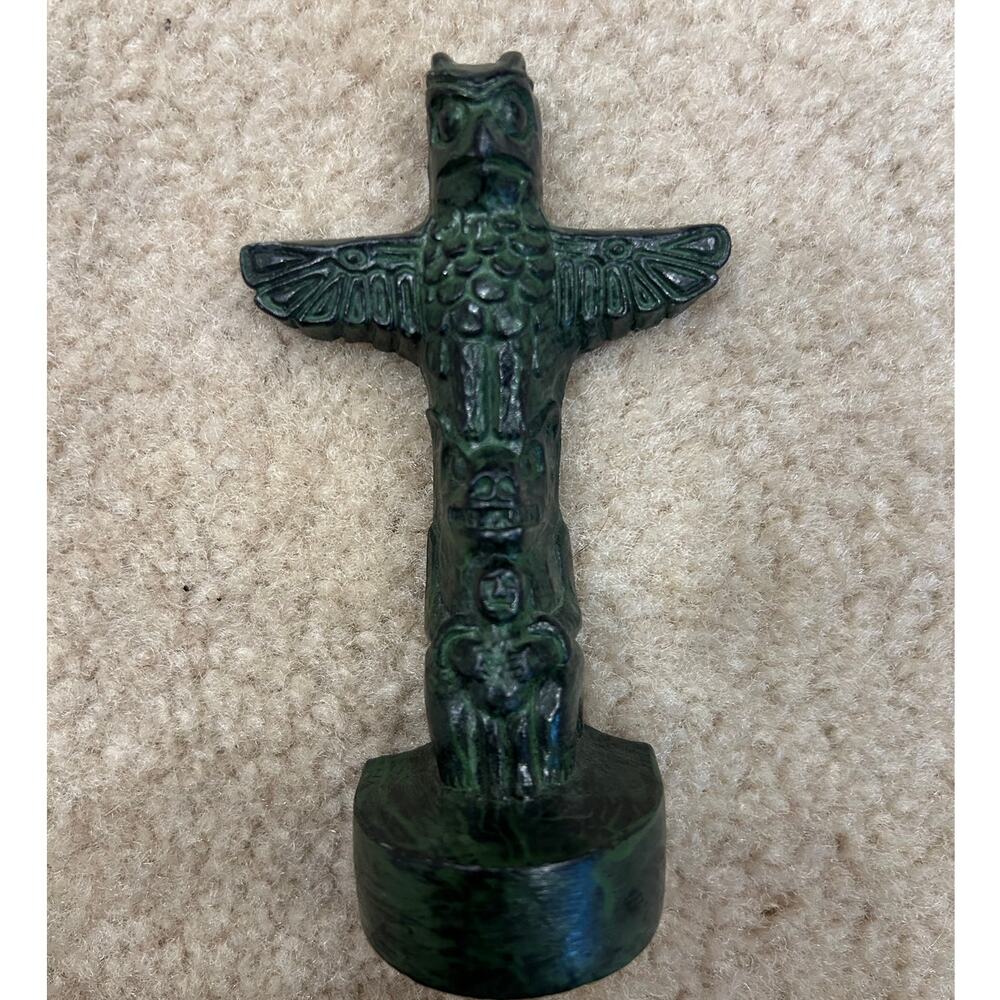 Greg Wolf authentic traditional Inuit animal design totem pole